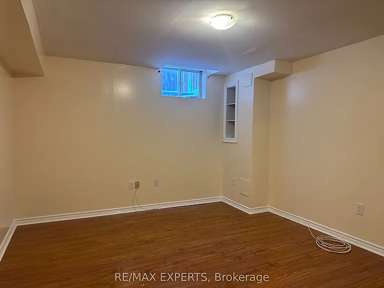 5 Cadillac Cres #BASEMENT — Photo 15