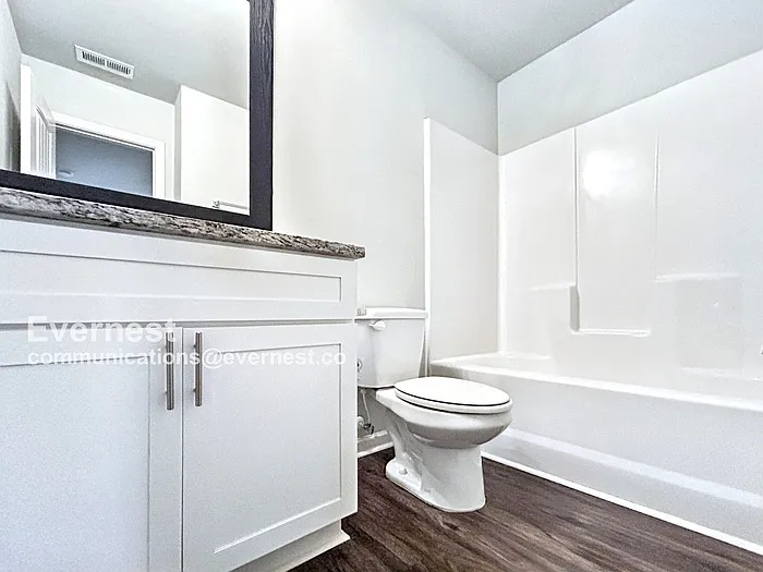 5229 Hanover St — Photo 14