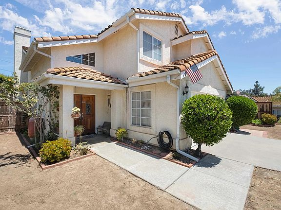 4th image of 2062 Susan Ct