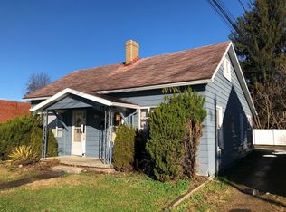 96 E Canal St, Nelsonville, OH 45764