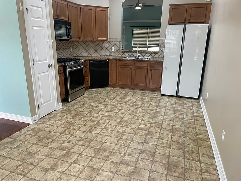 361 Gaston Ln — Photo 15