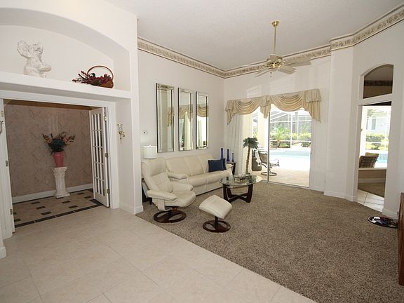 5th image of 225 Haverford Ct
