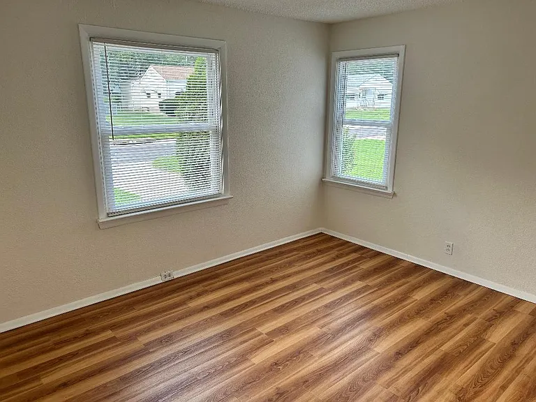 1148 Ashford Dr — Photo 45