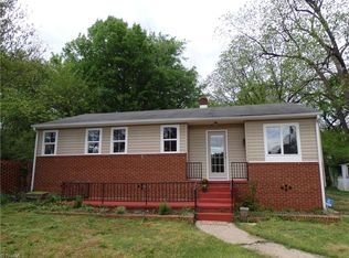 210 W 9th St, Lexington, NC 27295