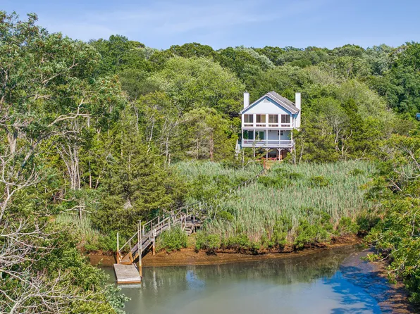 1331 Brick Kiln Rd, Sag Harbor, NY 11963