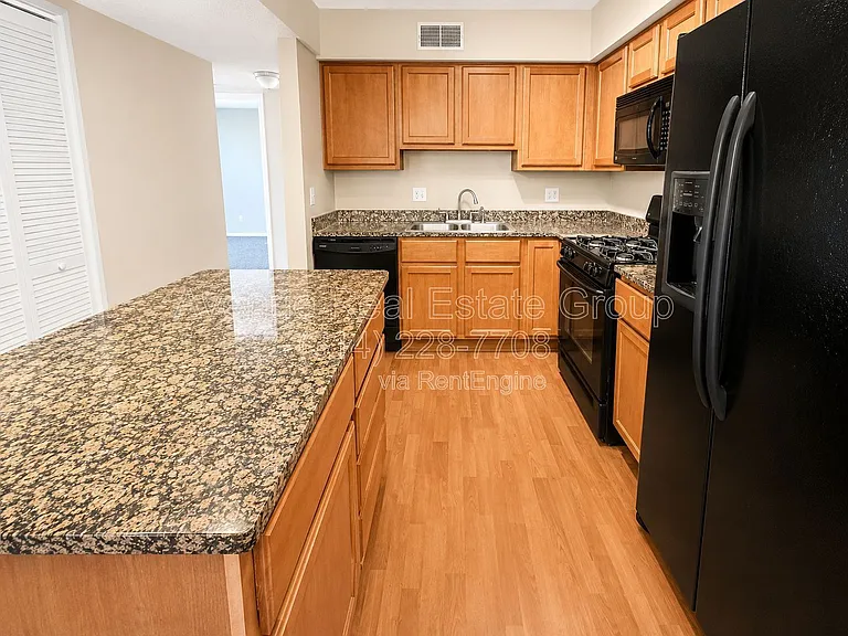1445 Willow Brook Cove Ct #5 — Photo 7
