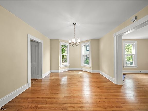 5th image of 83 S Cedar St