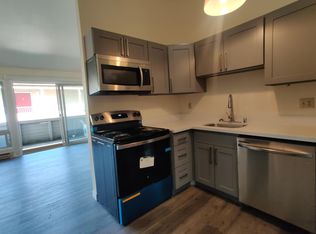 927 N 96th St APT 23, Seattle, WA 98103