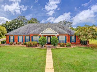 490 McRae Rd, Deatsville, AL 36022