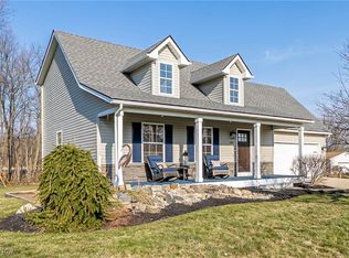 34788 Deer Run Dr, North Ridgeville, OH 44039