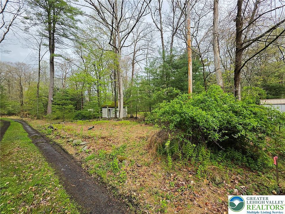 1st image of 475 Craigs Meadow Rd