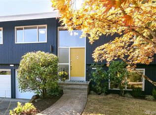 1529 E Calhoun St, Seattle, WA 98112