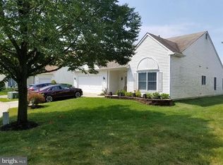 106 Cottage Cir, Columbus, NJ 08022