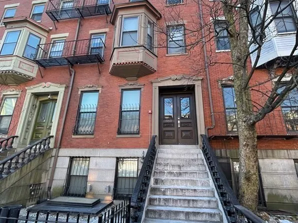 469 Massachusetts Ave APT 3, Boston, MA 02118