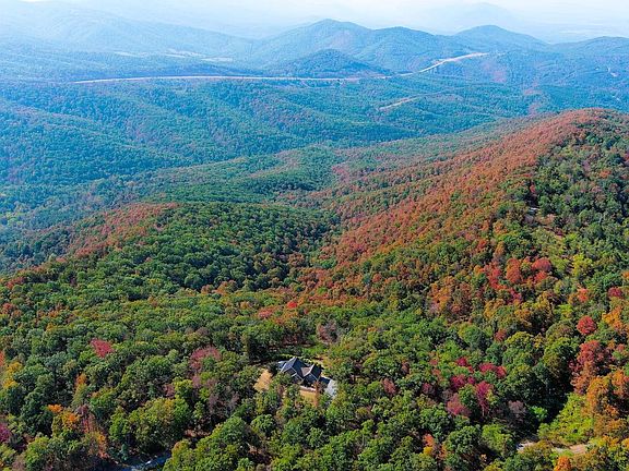 4th image of 1239 Top Of The Mountain Rd