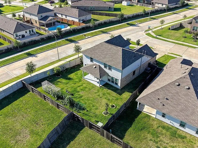 14230 Overbrook Willow Way — Photo 50