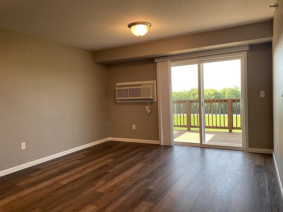 3rd image of 1021 30th St NW #103
