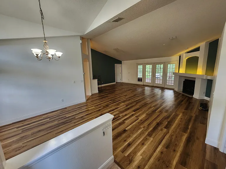 1415 Bent Oaks Blvd — Photo 2