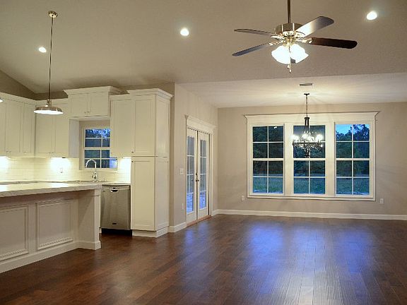 5th image of 259 SW Newlywed Ct