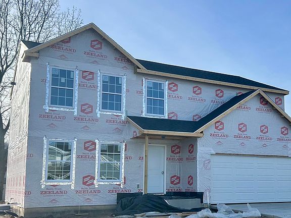 2nd image of 3319 Falling Oak Dr