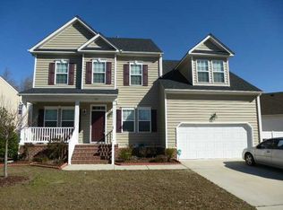 713 Creekwood Dr, Chesapeake, VA 23323