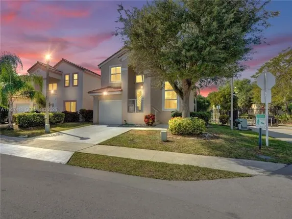 2001 Barcelona Ter, Margate, FL 33063