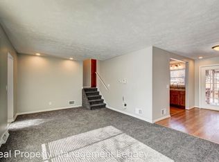 4520 Parker St, Omaha, NE 68104