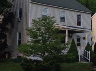 11 Green St, Franklin, NJ 07416