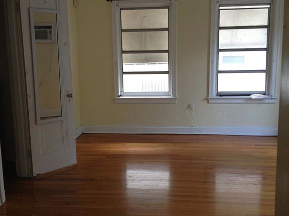 4th image of 15 Antilla Ave APT 3B