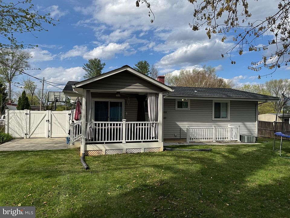 2nd image of 9713 Tulsemere Rd