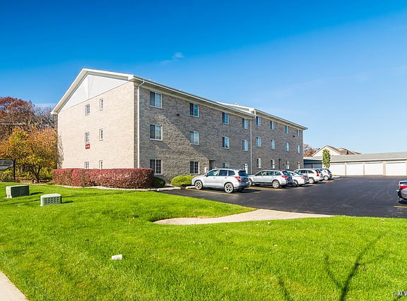 5th image of 9150 W 95th St APT 2A