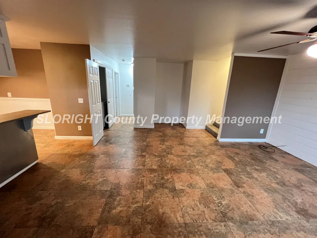 Building Photo - 4600 Seperado Ave #A