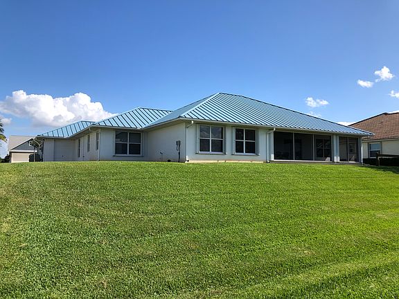 4th image of 558 Sunset Pointe Dr