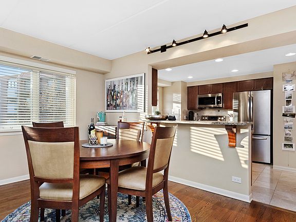 5th image of 2066 Saint Johns Ave APT 203