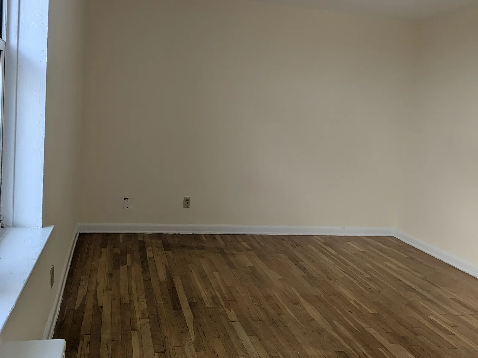 41-24 50th Street — Photo 3