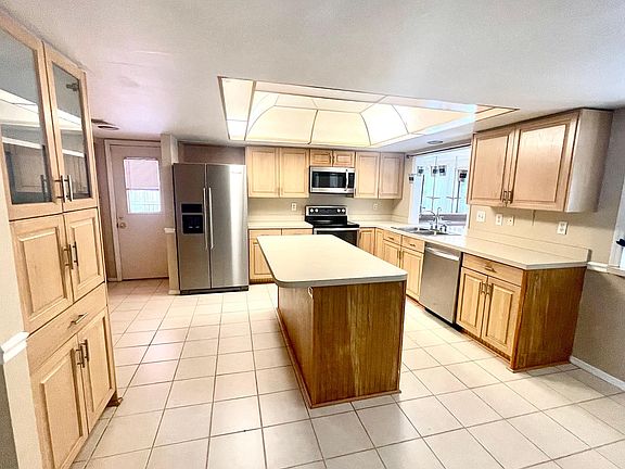 3rd image of 1478 Rosetree Ct