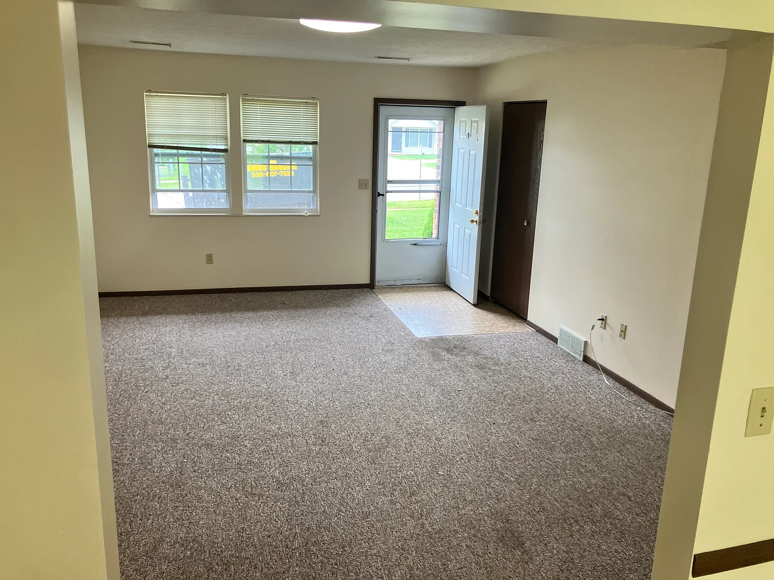 2 bed, 1050 sqft, $1,200 — Photo 3