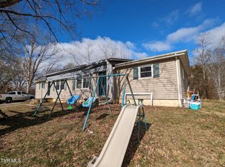 212 Crescent Cir, Gate City, VA 24251