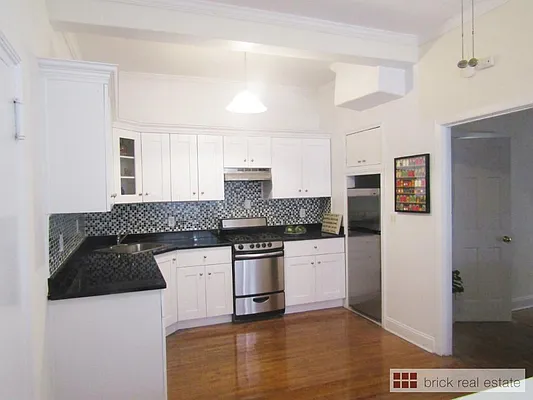 Rented by Brick Real Estate | media 27