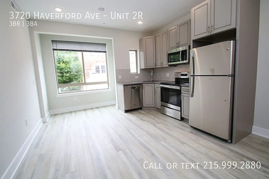 Welcome to 3720 Haverford Ave! Shared Roof top access! — Photo 2