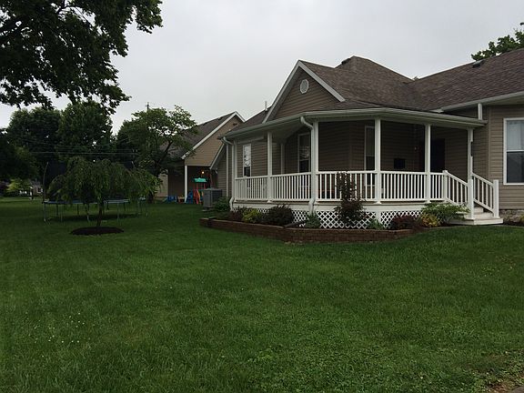 Large vinyl porch