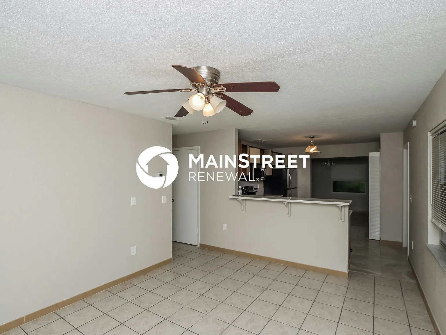875 Doat St — Photo 2
