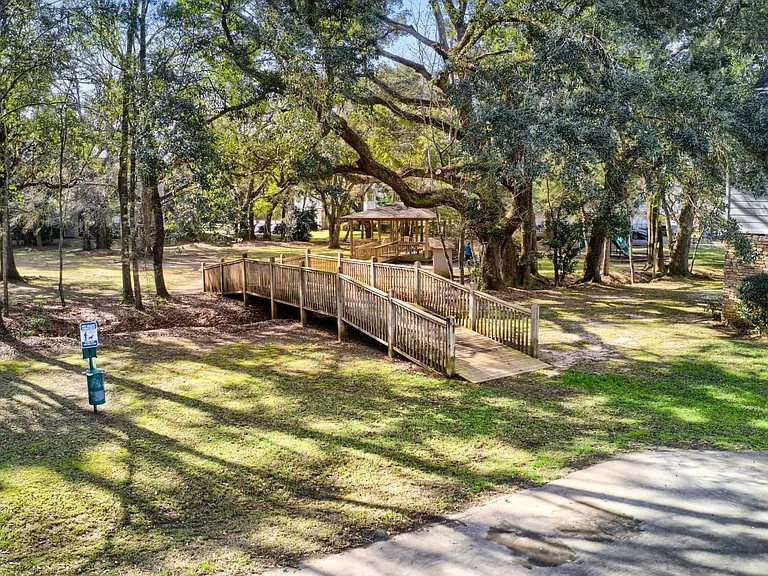 10X Audubon Park — Photo 20