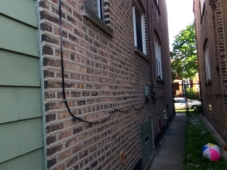 5248 W Altgeld St — Photo 32