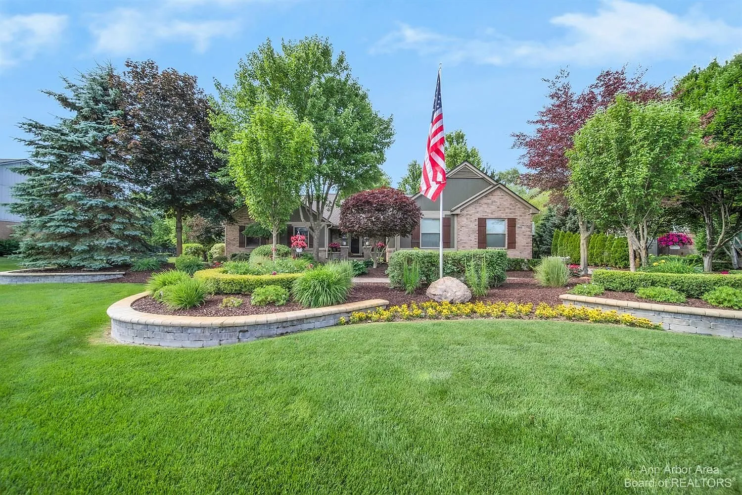 12602 Cedar View Ln photo 1