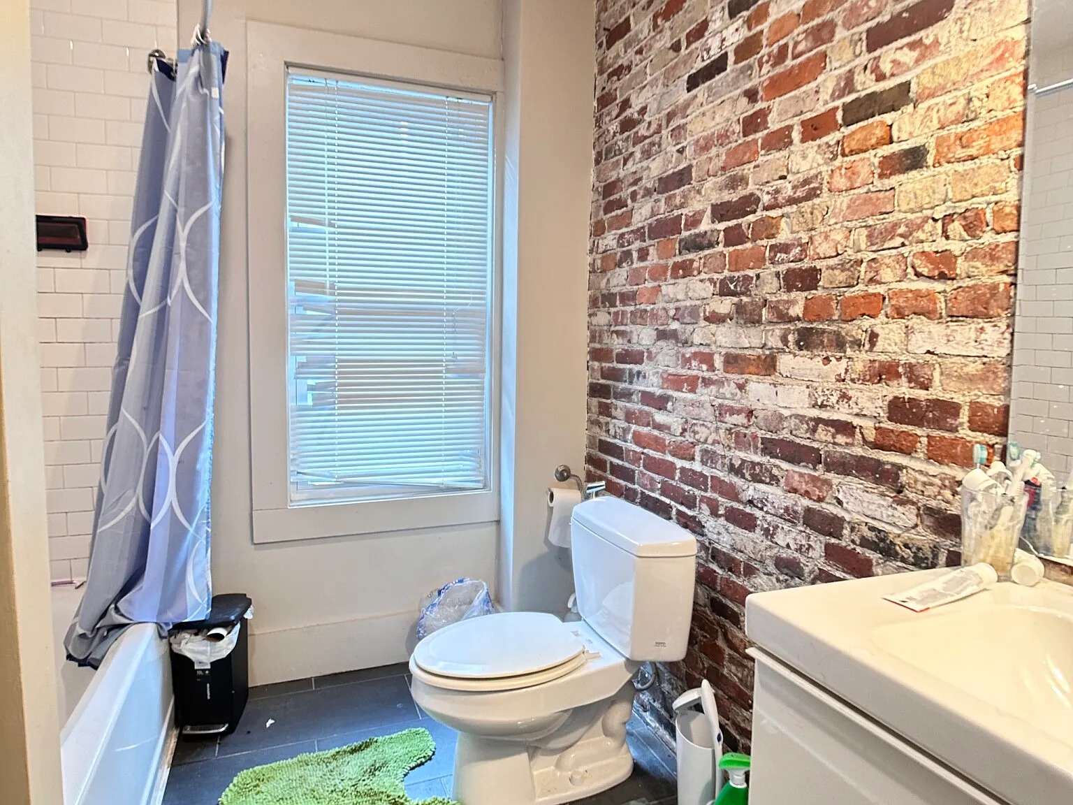 5 bed, 2000 sqft, $6,000 — Photo 4