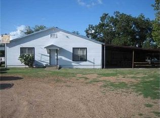 2911 Fm 2672, Schulenburg, TX 78956