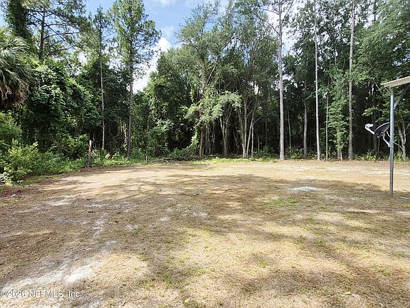 3rd image of 917 PARADISE Boulevard