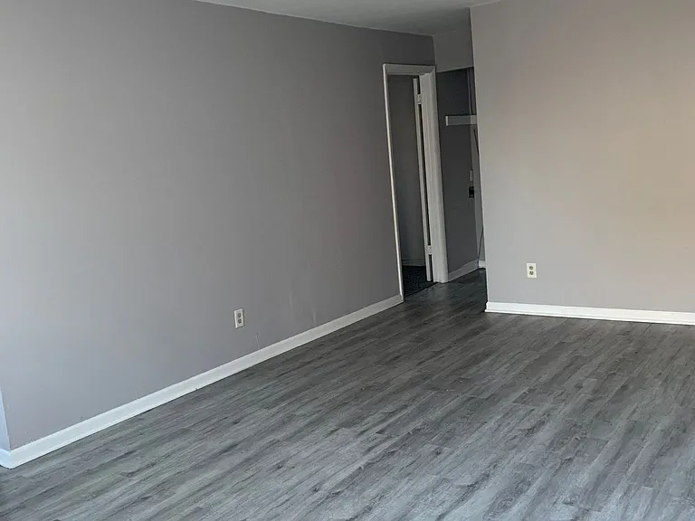771 Northview Ave #D — Photo 3