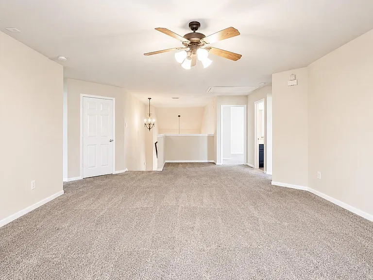 1815 Granite Field Ln — Photo 28